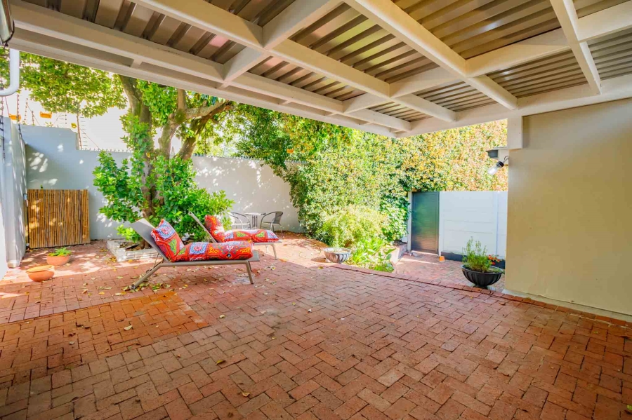 1 Bedroom Property for Sale in Newlands Western Cape